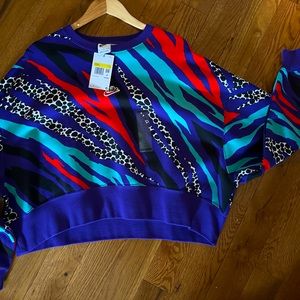 ❤️ Nike NSW Airloom Crewneck🥳